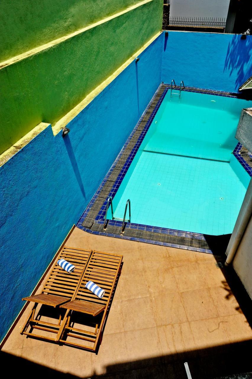 Hotel See Канди Екстериор снимка